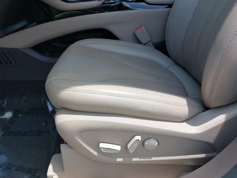 Used 2021 Lincoln Nautilus FWD w/ Equipment Group 101A image 29
