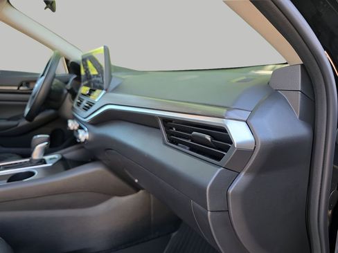 New 2026 Nissan Altima 2.5 SV image 10