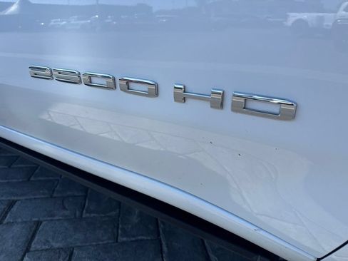 Used 2020 GMC Sierra 2500 SLT w/ Technology Package RWD image 7