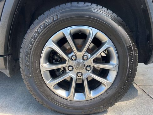 Used 2014 Jeep Grand Cherokee Limited image 33