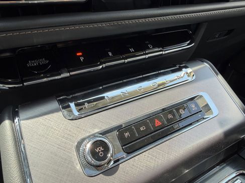 New 2026 Lincoln Aviator AWD image 23