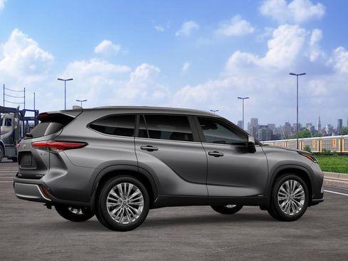 New 2026 Toyota Highlander Platinum image 13