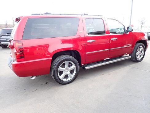 Used 2012 Chevrolet Suburban LTZ image 6