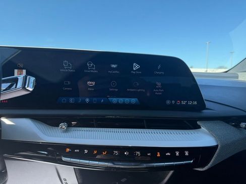 Certified 2025 Cadillac Optiq Sport 2 w/ LPO, Floor Liner Package image 22