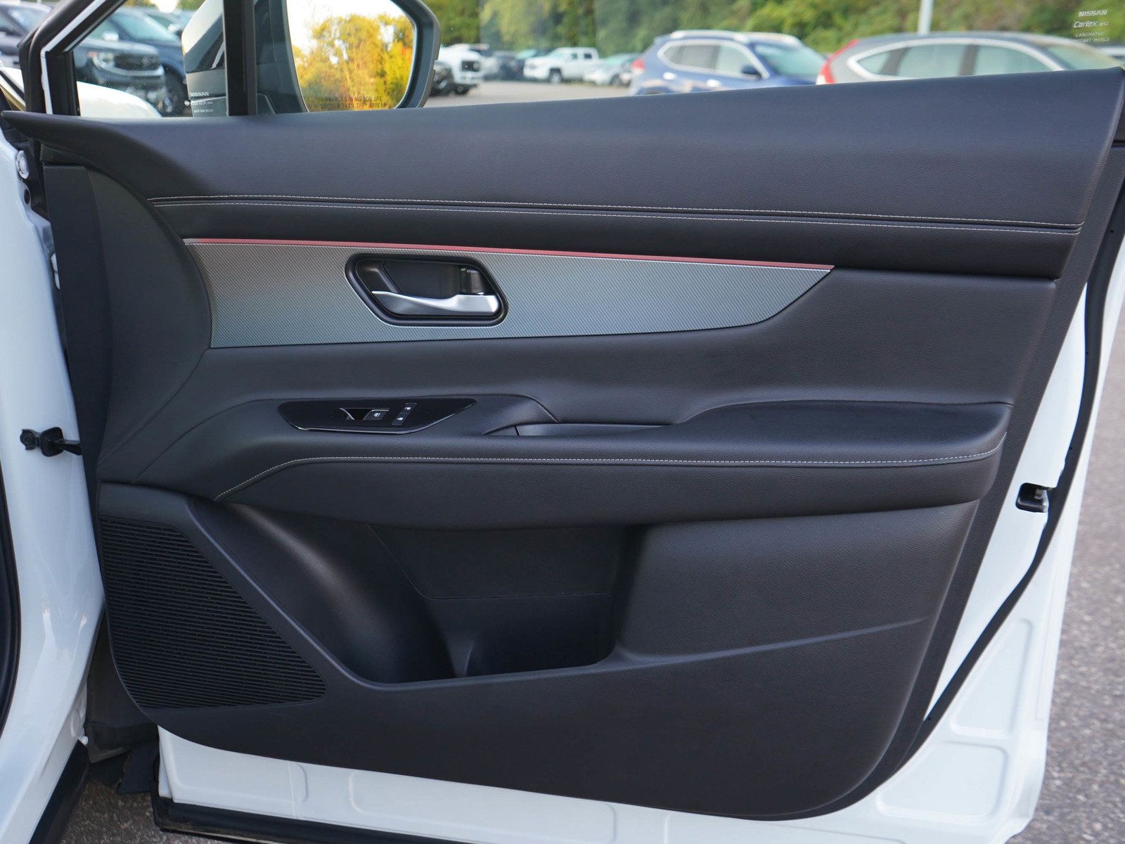 Used 2025 Nissan Murano SL AWD/4WD image 9