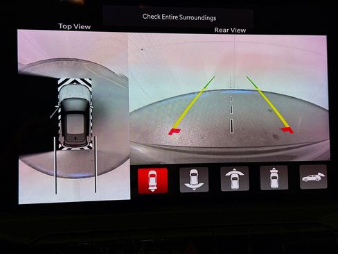 Used 2022 Jeep Compass Latitude w/ Sun and Sound Group image 19