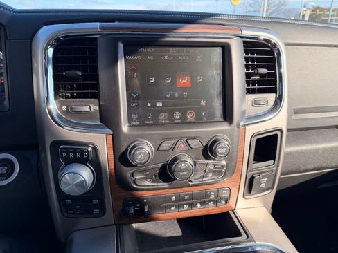 Used 2017 RAM 1500 Laramie w/ Convenience Group image 11