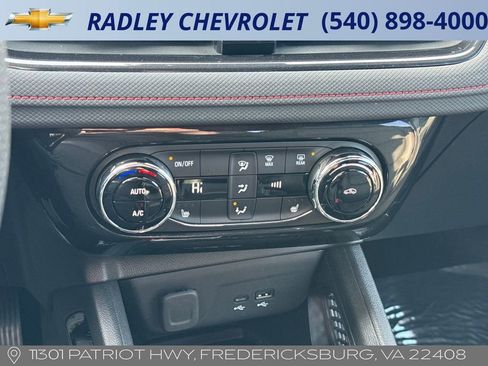 Used 2025 Chevrolet TrailBlazer RS w/ Convenience Package image 10