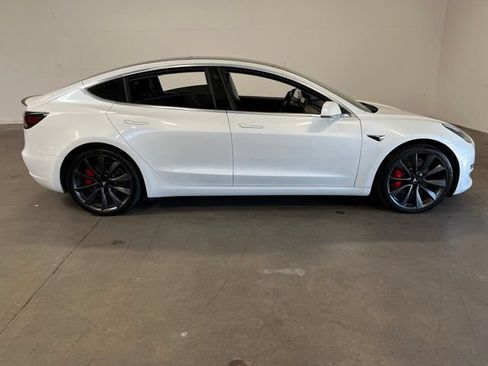 Used 2020 Tesla Model 3 Performance AWD/4WD image 2
