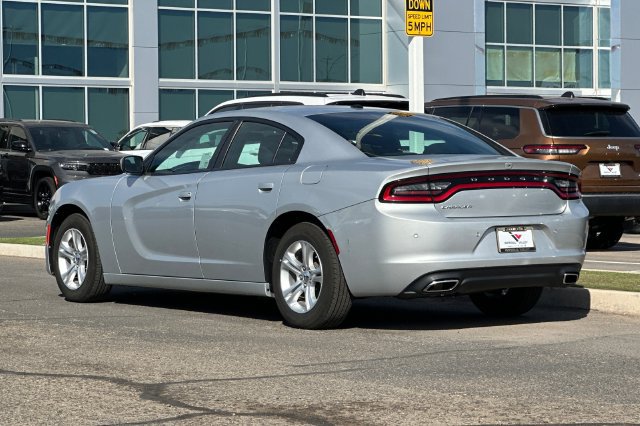 Certified 2022 Dodge Charger SXT RWD image 5