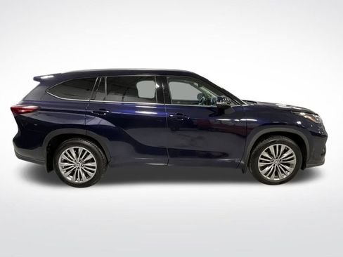 Used 2020 Toyota Highlander Platinum image 8