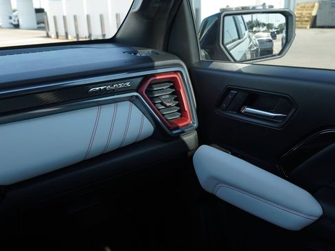 Used 2023 GMC Canyon AT4X AWD/4WD image 8