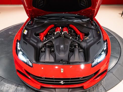 Certified 2023 Ferrari Portofino M image 18