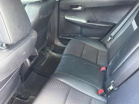 Used 2014 Toyota Camry SE FWD image 9