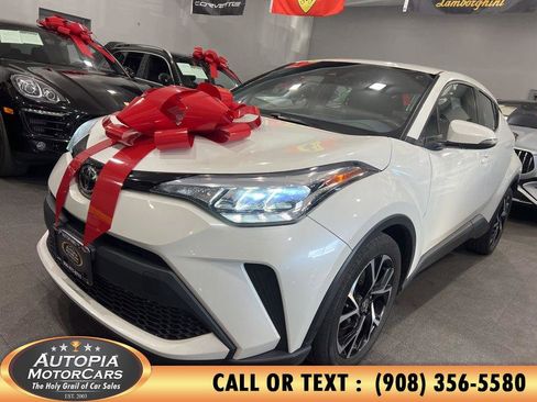 Used 2021 Toyota C-HR XLE image 33