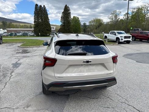 New 2026 Chevrolet Trax ACTIV FWD image 15