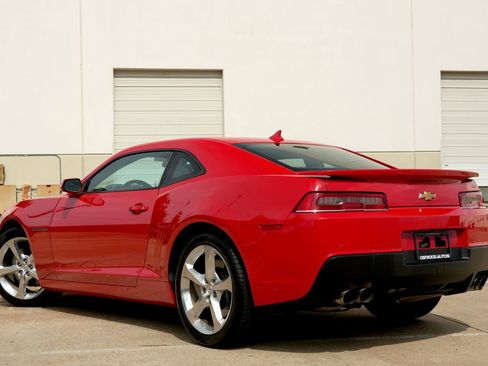 Used 2015 Chevrolet Camaro SS w/ RS Package RWD image 4