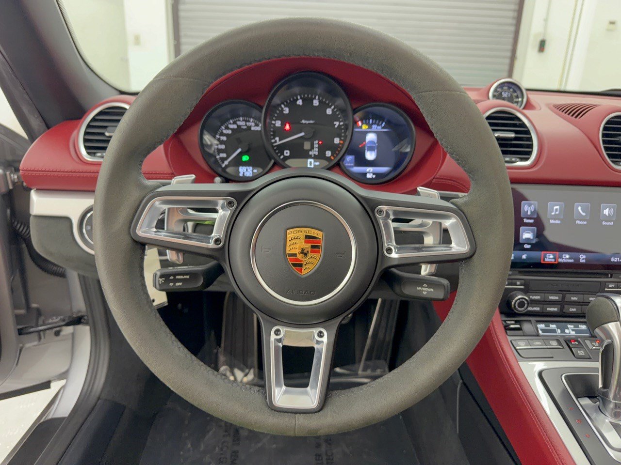 Certified 2023 Porsche 718 Boxster Spyder RWD image 10