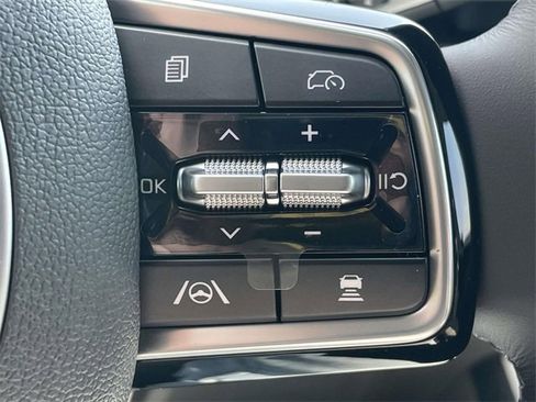 New 2026 Kia Carnival EX image 32