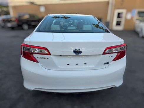 Used 2014 Toyota Camry LE FWD image 11