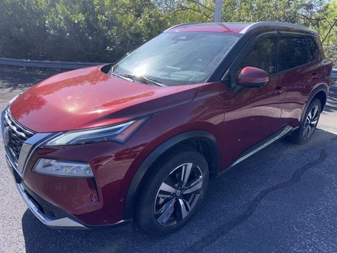 Used 2021 Nissan Rogue Platinum image 1