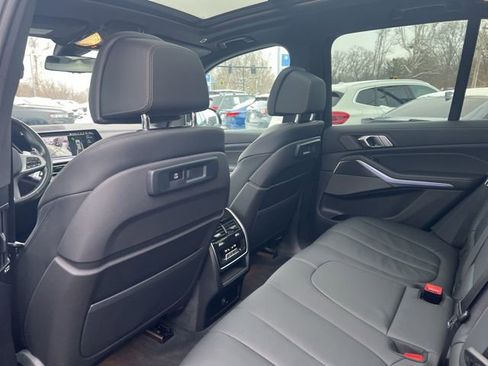 Used 2022 BMW X5 M50i image 20