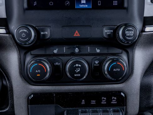 Used 2023 RAM 1500 Big Horn AWD/4WD image 28