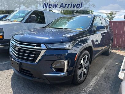 Used 2023 Chevrolet Traverse LT w/ LT Premium Package