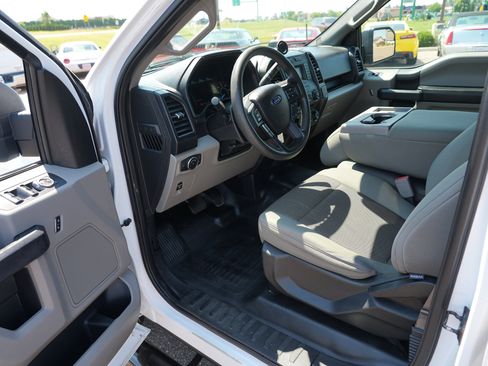 Used 2015 Ford F150 XL w/ Equipment Group 101A Mid AWD/4WD image 13