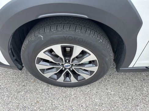 Certified 2025 Subaru Outback Touring AWD/4WD image 16