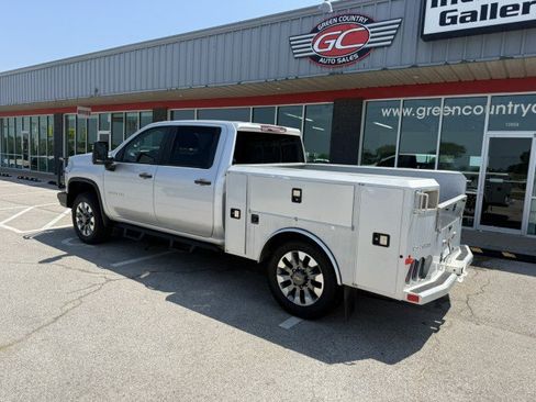 Used 2022 Chevrolet Silverado 2500 Custom w/ Gooseneck/5TH Wheel Package AWD/4WD image 5