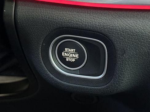 Certified 2025 Mercedes-Benz GLE 450e 4MATIC image 16