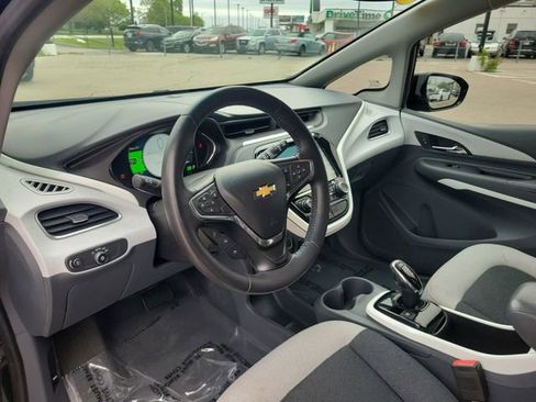 Used 2017 Chevrolet Bolt LT FWD image 18