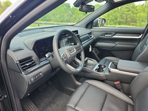 New 2026 GMC Terrain Elevation w/ Elevation Premium Package FWD image 13