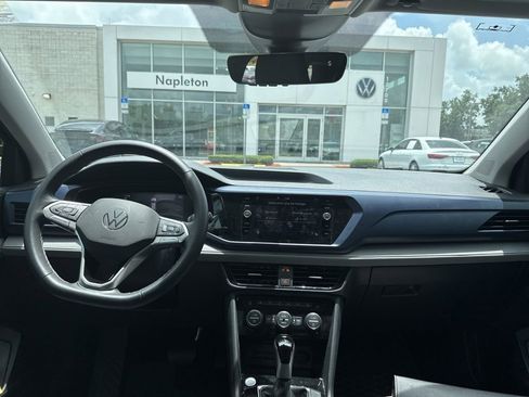 Used 2024 Volkswagen Taos SE FWD image 13