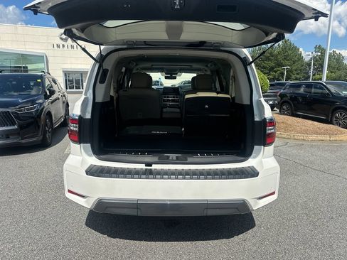 Used 2024 Nissan Armada Platinum w/ Captain's Chairs Package RWD image 15