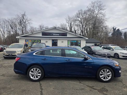 Used 2019 Chevrolet Malibu LT FWD image 4