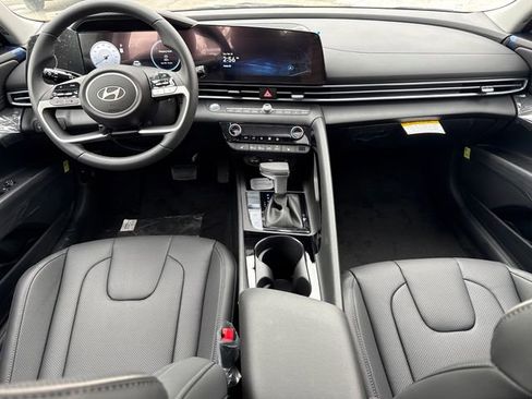 New 2026 Hyundai Elantra Limited image 15