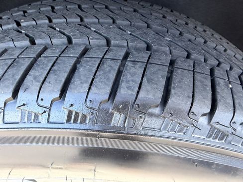 Certified 2025 Cadillac Escalade Premium Luxury w/ Touring Package image 34