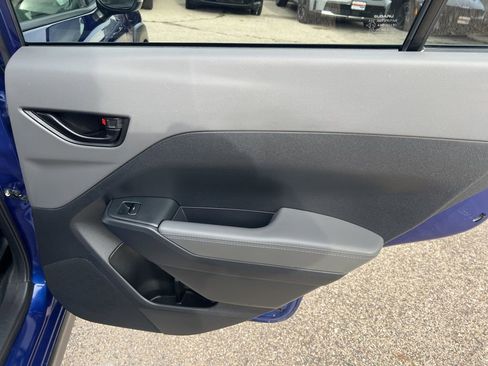 Used 2024 Subaru Crosstrek 2.0i Premium image 16