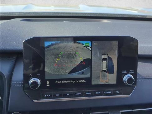 Used 2024 Mitsubishi Outlander SE image 12