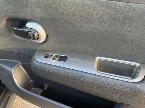 Used 2011 Nissan Versa 1.8 S w/ Plus Pkg image 40