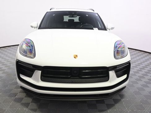 Used 2022 Porsche Macan AWD/4WD image 10