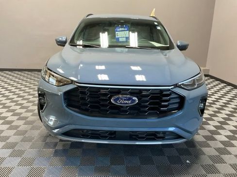Used 2023 Ford Escape ST-Line Elite AWD/4WD image 4