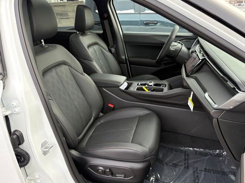 New 2026 Jeep Cherokee Overland w/ Trailer Tow Group image 12