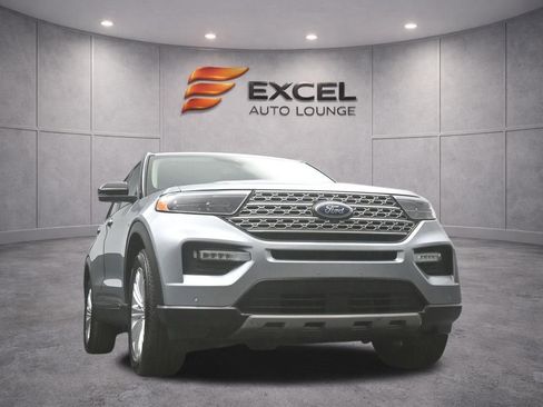 Used 2020 Ford Explorer Limited w/ Hybrid Equipment Group 310A AWD/4WD image 41
