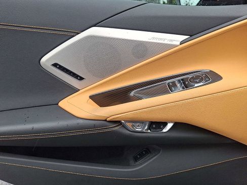 Used 2021 Chevrolet Corvette Stingray Preferred Cpe w/ Z51 Performance Package image 11