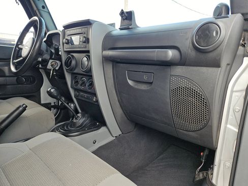 Used 2007 Jeep Wrangler Rubicon AWD/4WD image 25