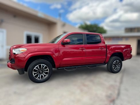 Used 2019 Toyota Tacoma SR w/ SR Convenience Package image 4