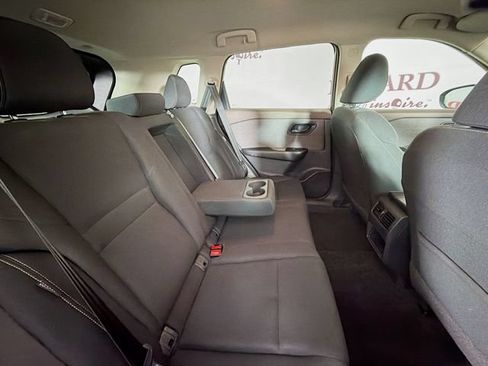 Used 2023 Nissan Rogue S AWD/4WD image 30